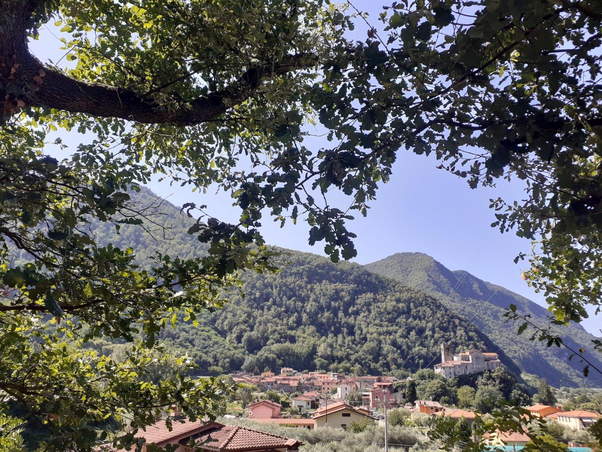Апартаменты La Locanda Di Nonna Jolanda Борго-а-Моццано Экстерьер фото